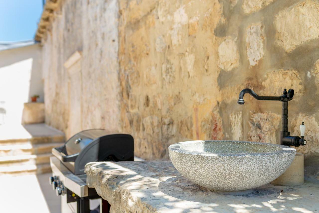 Hedera Estate, Hedera Iv Villa *