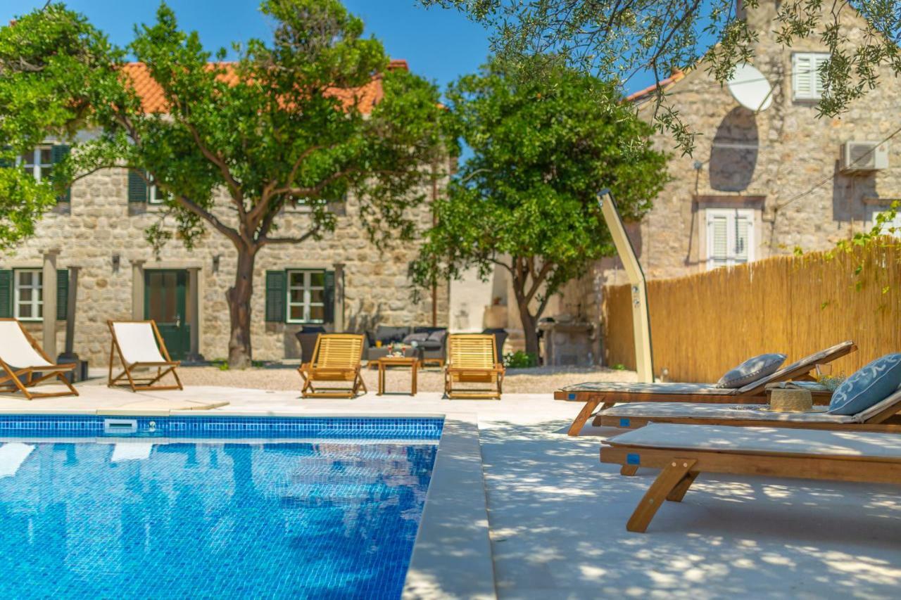 Hedera Estate, Hedera Iv Villa