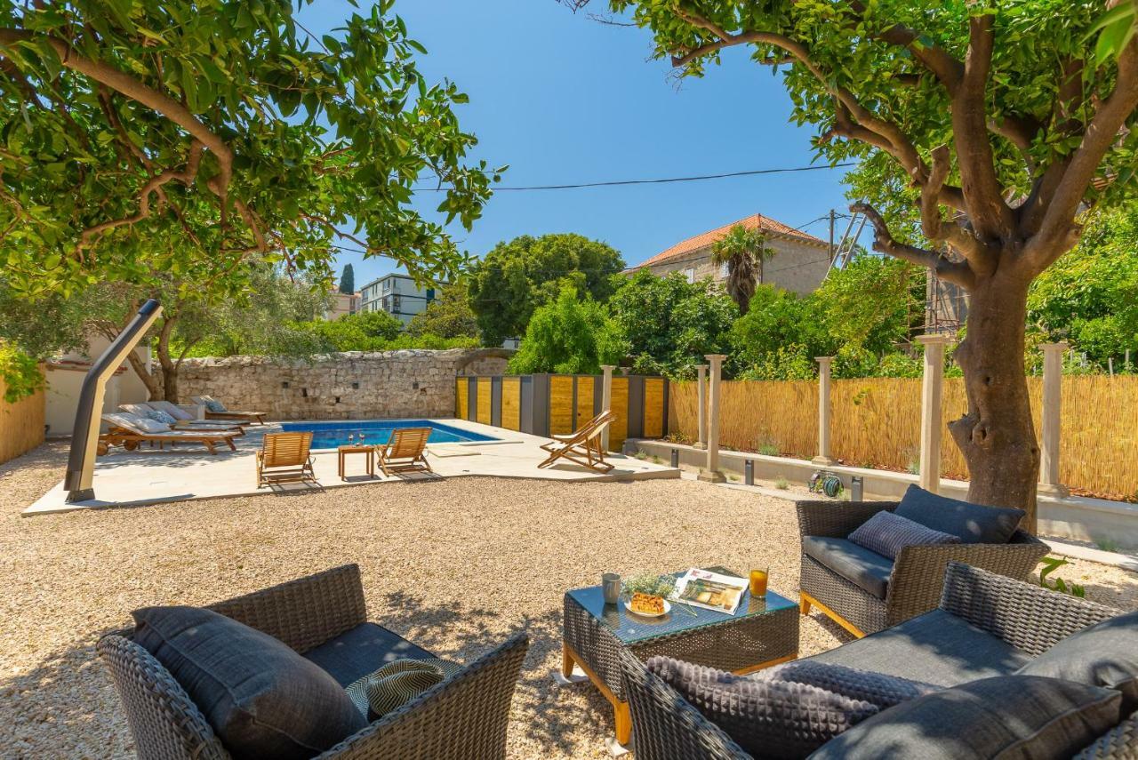 Hedera Estate, Hedera Iv Villa *